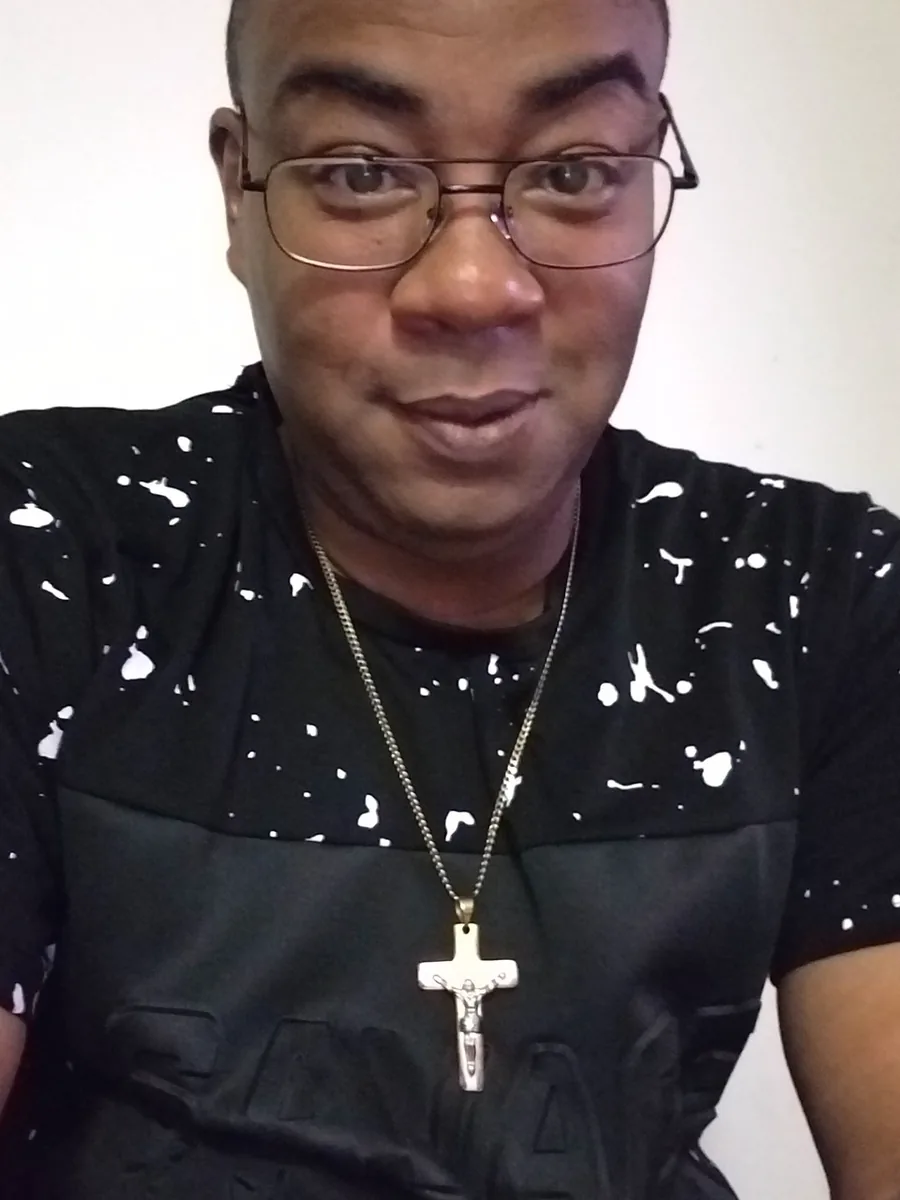 Gaston, 59 ans, gay black